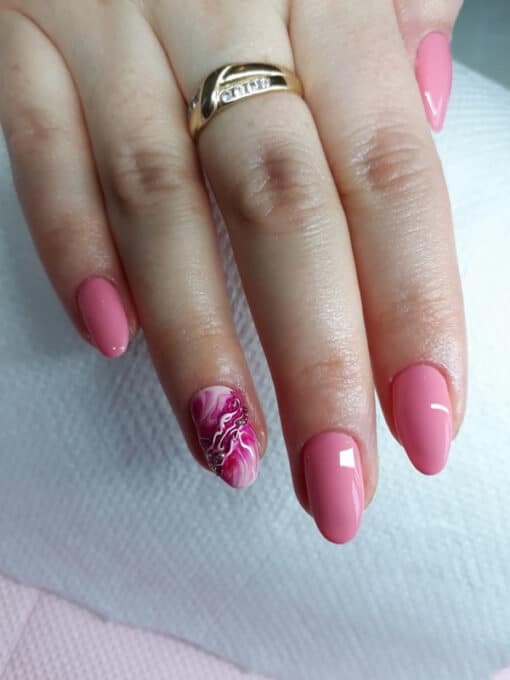 Nails & Beauty 10e - schoonheidsspecialiste - groothandel nagelstyliste - schoonheidssalon
